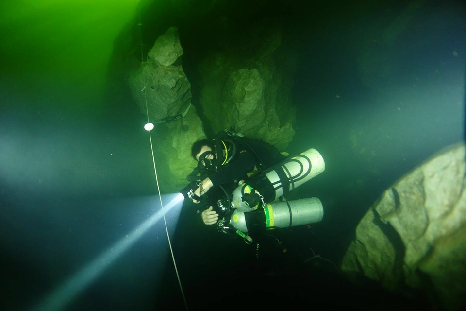 CCR Cave Diving Song Hong